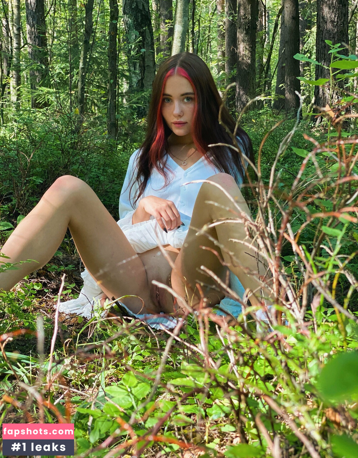 Ariel Next Door gallery photo #112