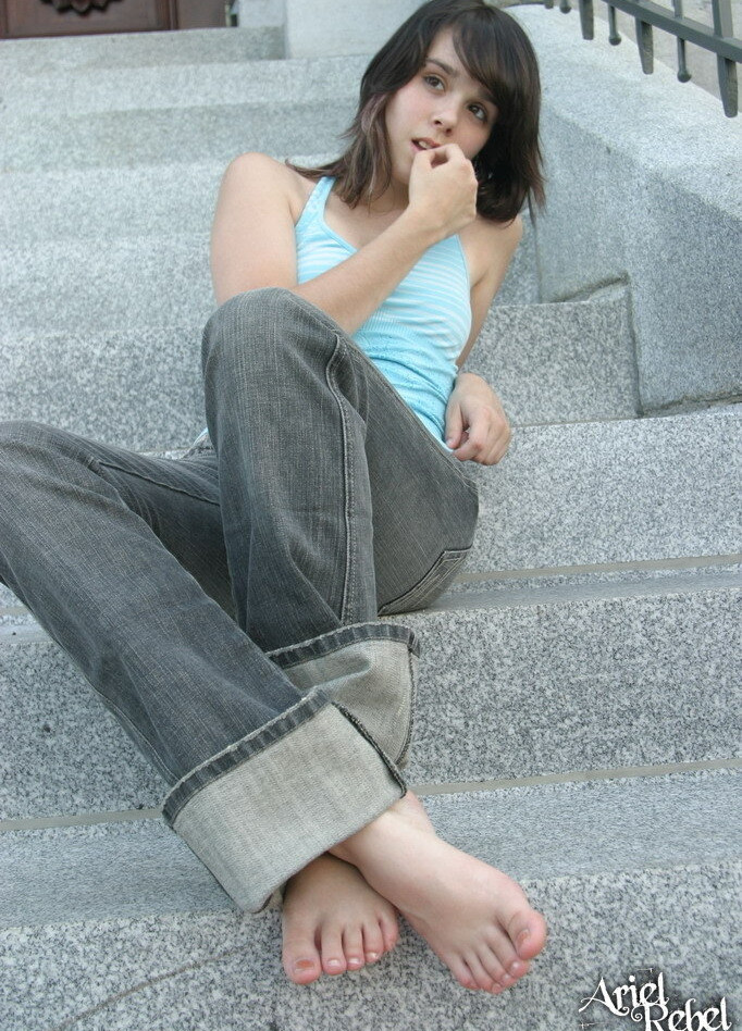 ariel-rebel gallery photo #604