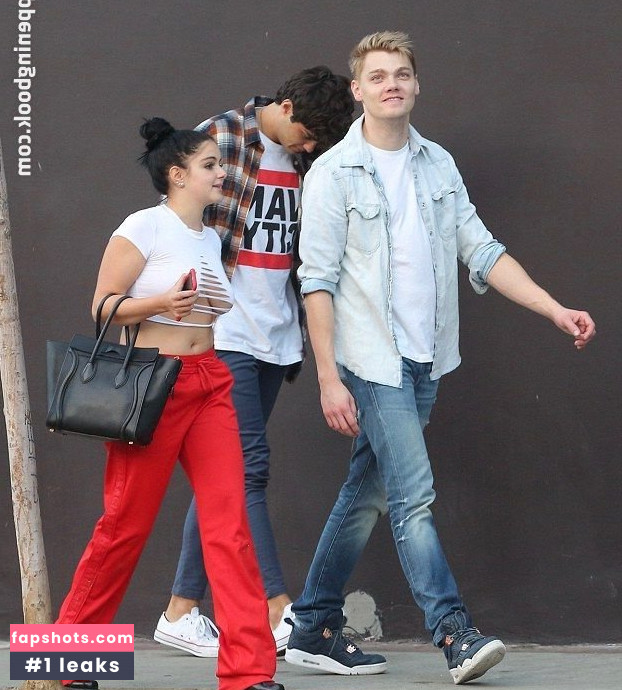 Ariel Winter Nahé úniky fotek pouze od fanoušků #1155 - Fapshots