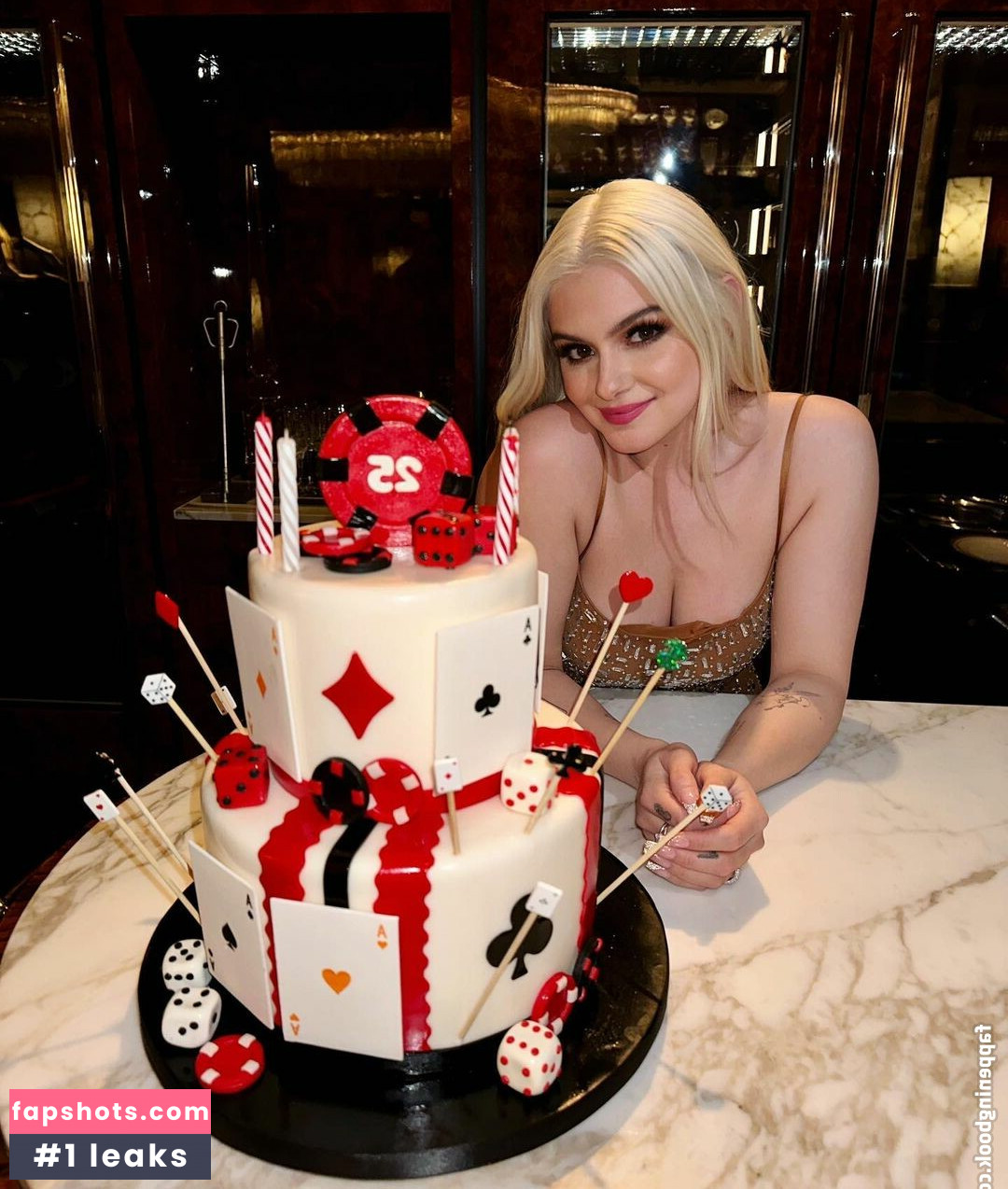 Ariel Winter Nahé úniky fotek pouze od fanoušků #432 - Fapshots