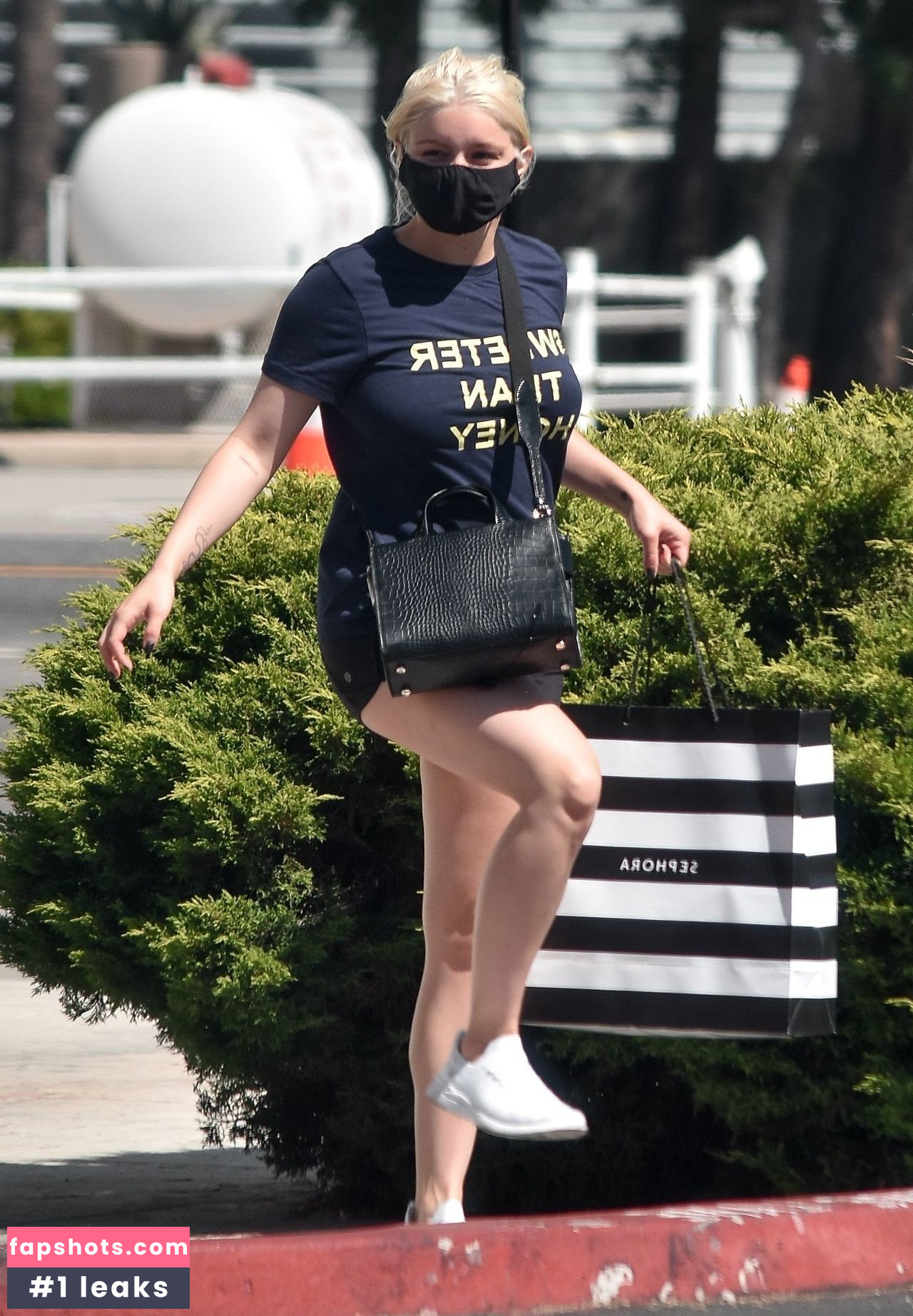 Ariel Winter gallery photo #759