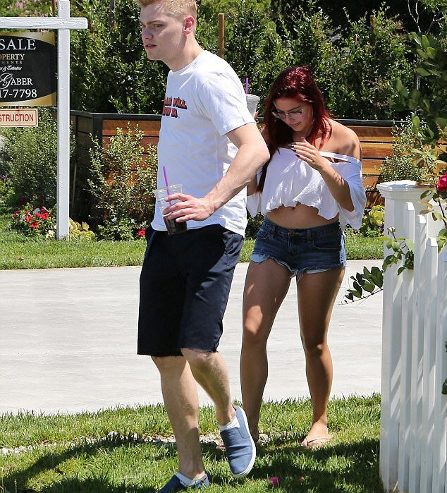 ariel-winter gallery photo #490