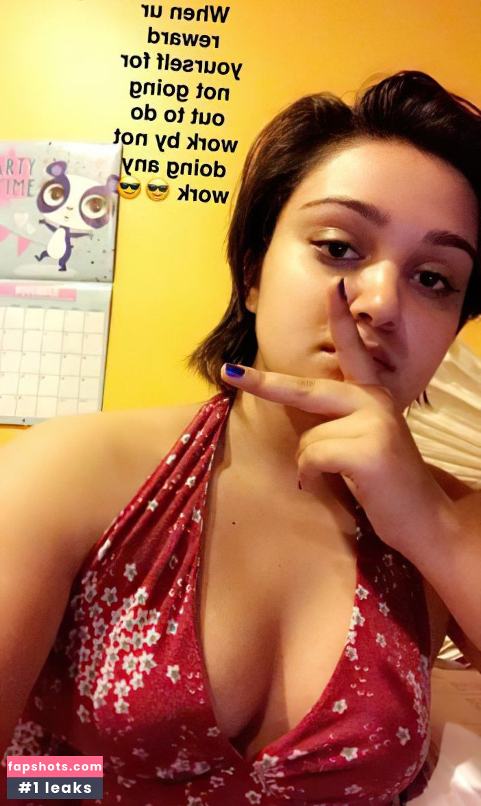 Ariela Barer gallery photo #62