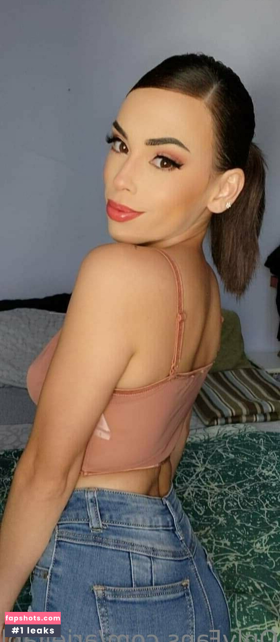 ariellabloom gallery photo #15