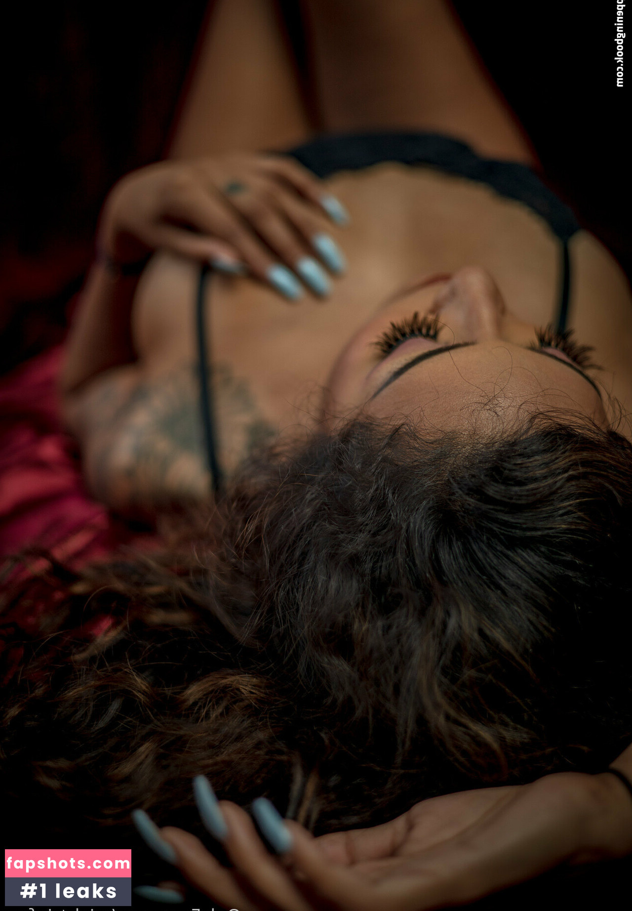 arielstripfree gallery photo #7