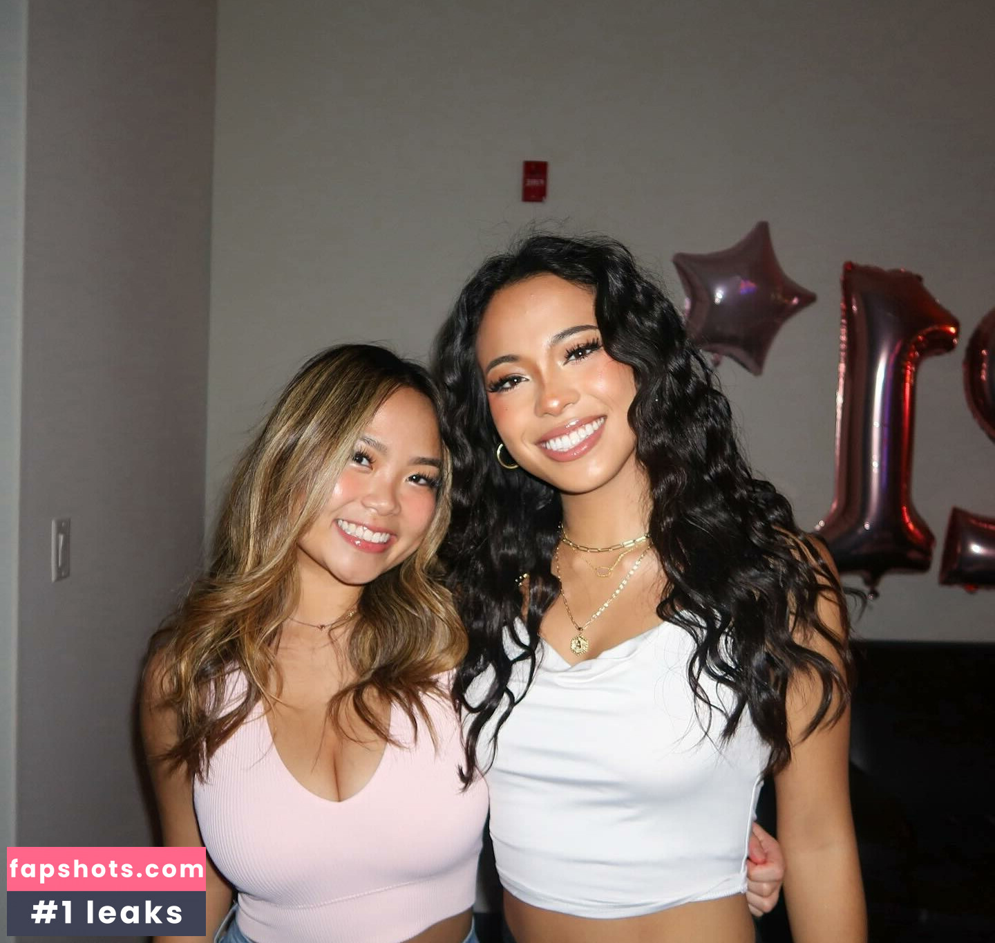 Arienne Monteclar gallery photo #8