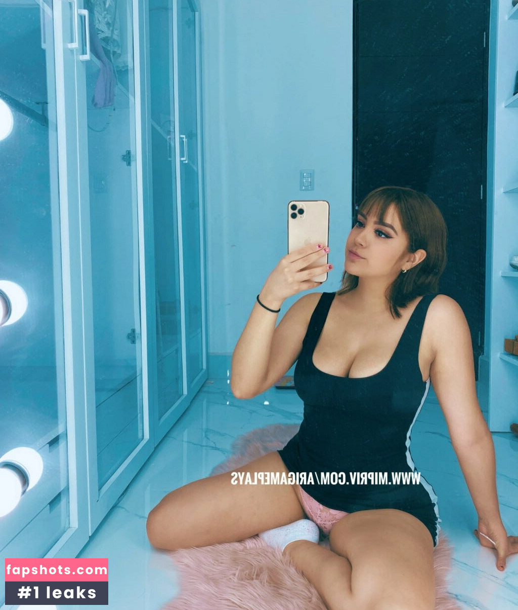 AriGameplays Nahé úniky fotek pouze od fanoušků #5 - Fapshots