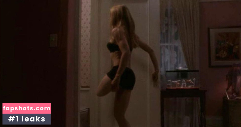 Arija Bareikis gallery photo #3