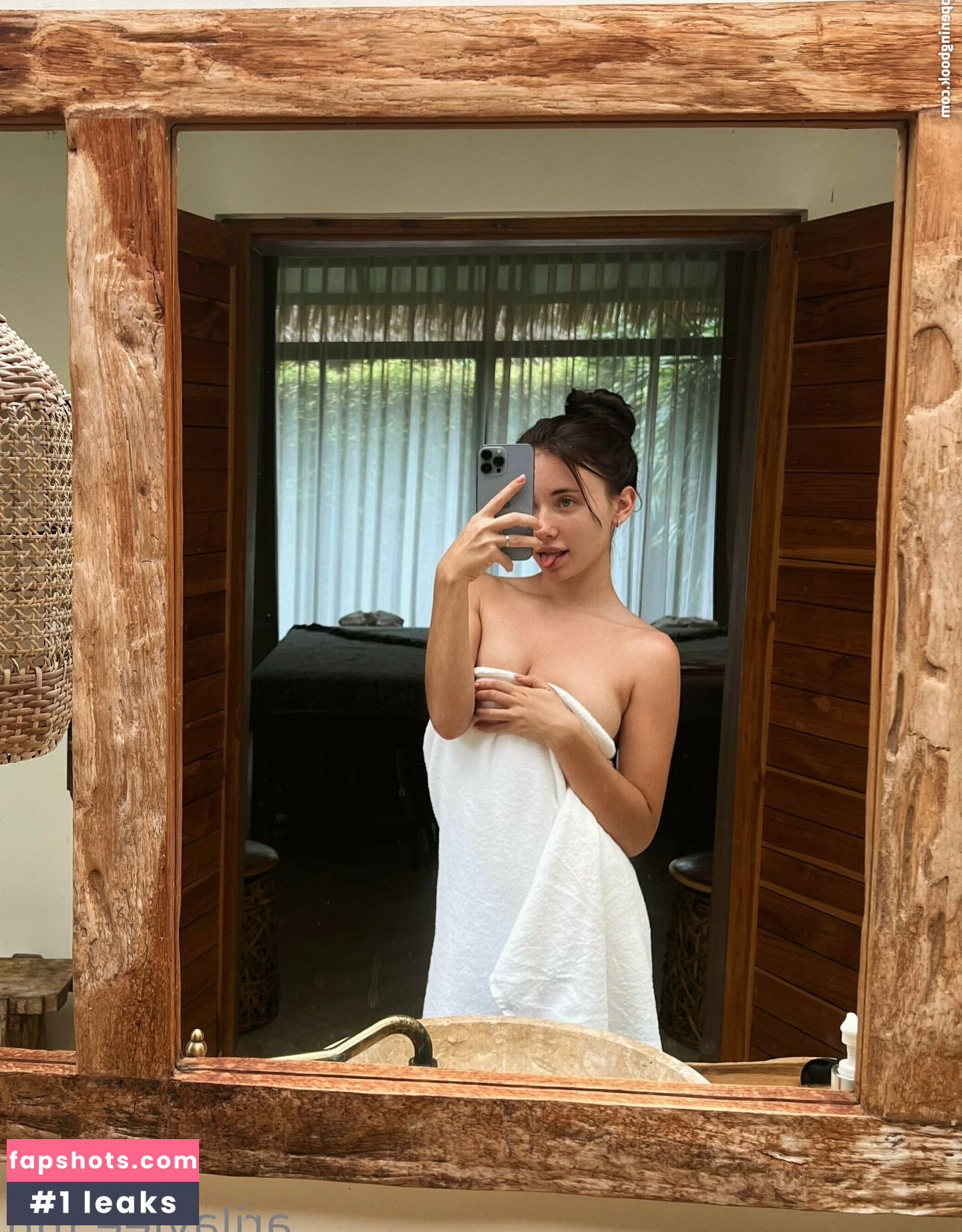 arilaviee.free Nude Leaks OnlyFans Photos #67 - LeakJerk