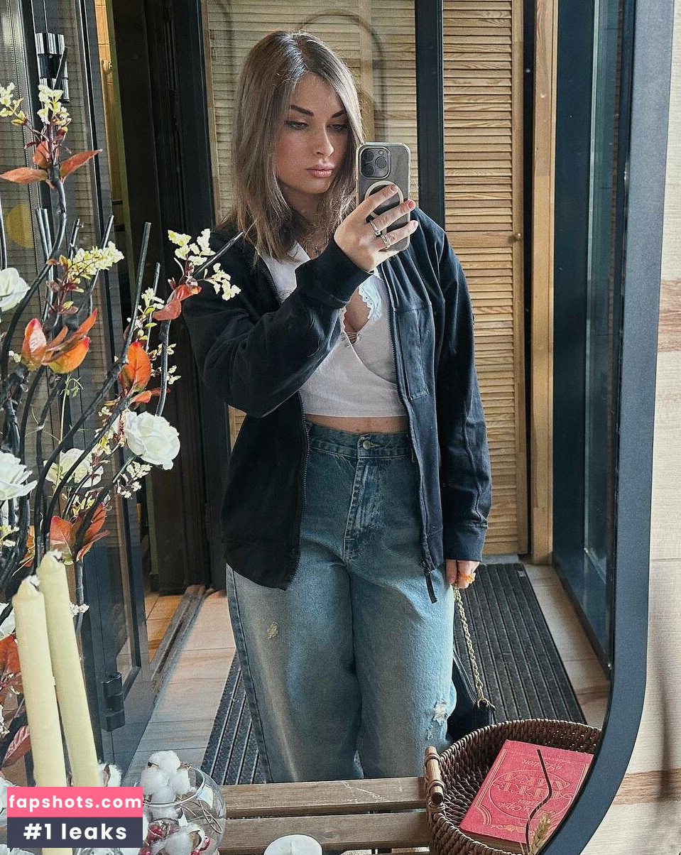 Arina Berdnikova gallery photo #37