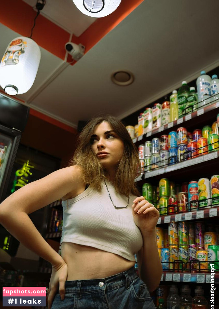 Arina Berdnikova nude babe gallery