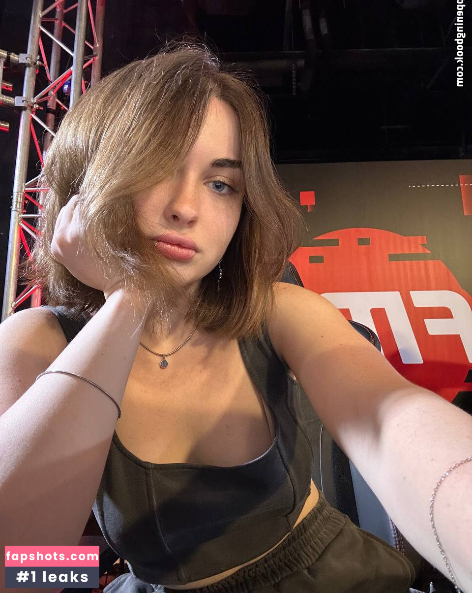 Arina Berdnikova gallery photo #85