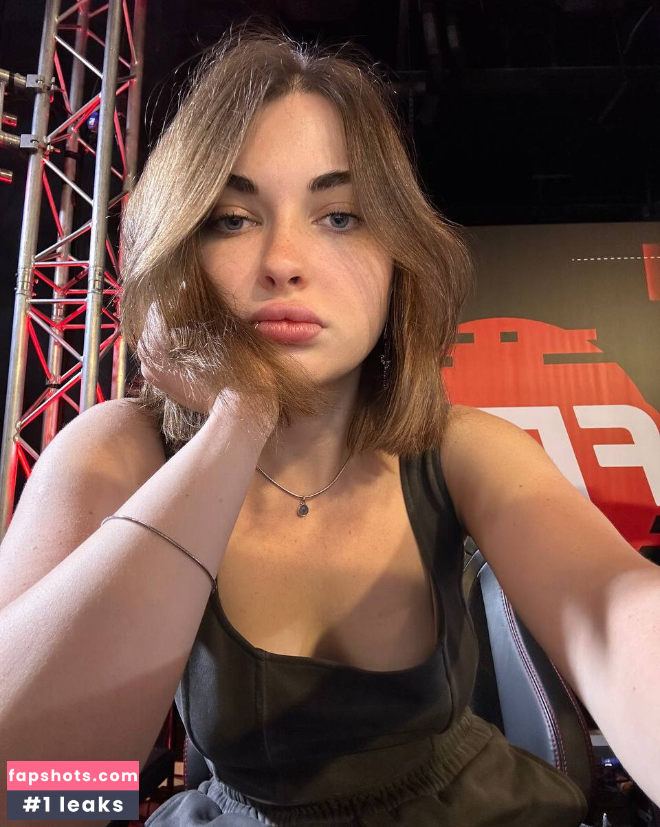 Arina Berdnikova gallery photo #86