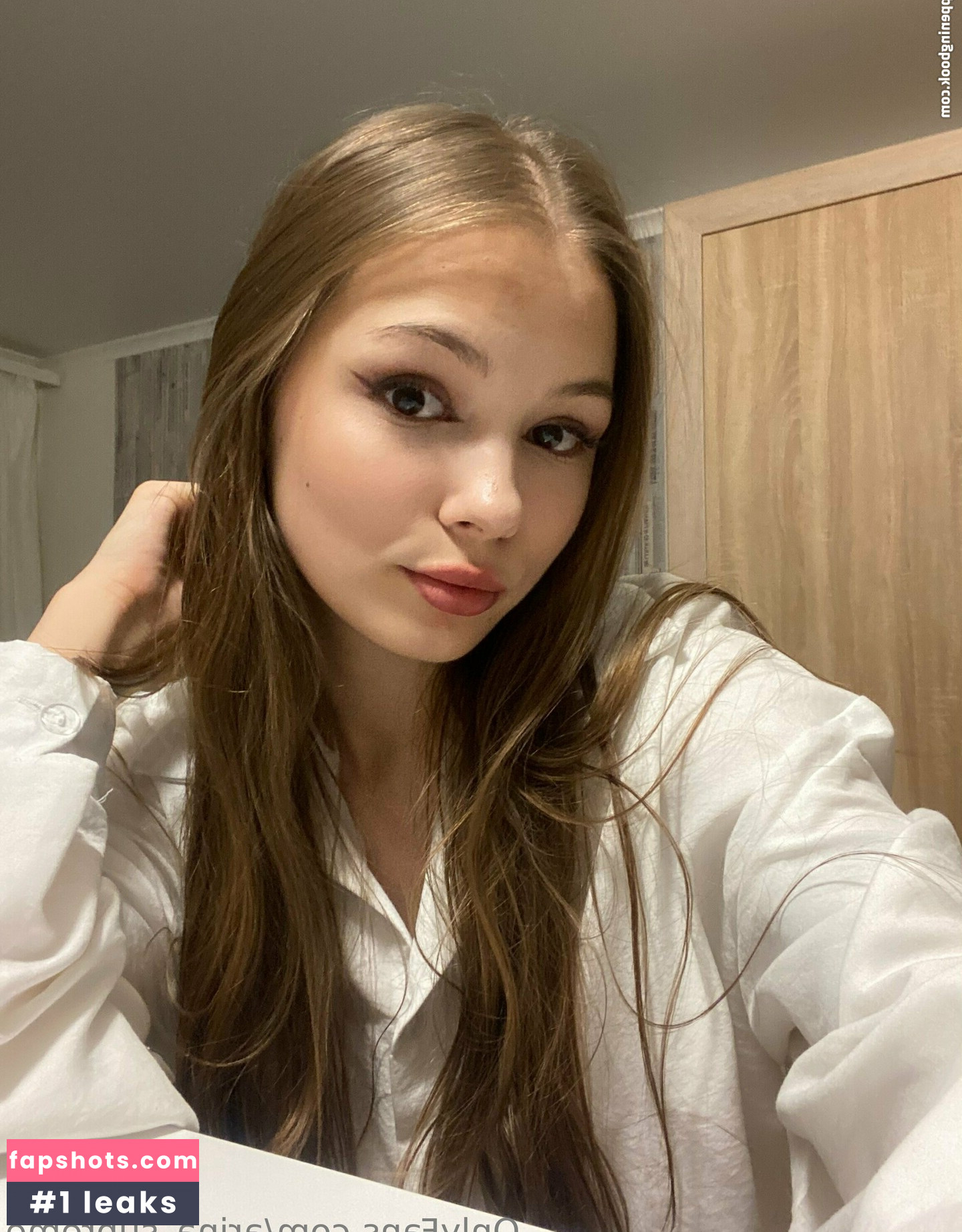 arina_supreme gallery photo #21