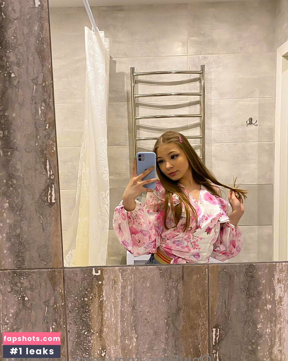 arina_supreme gallery photo #4