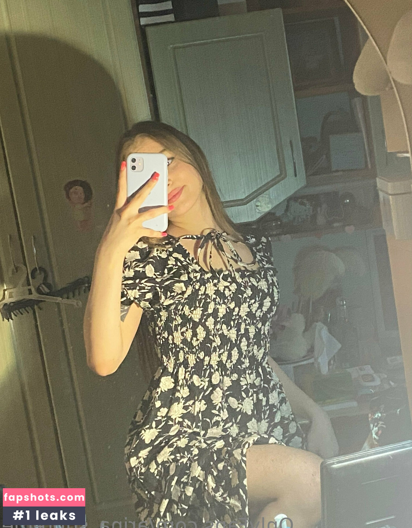 arina_supreme gallery photo #8