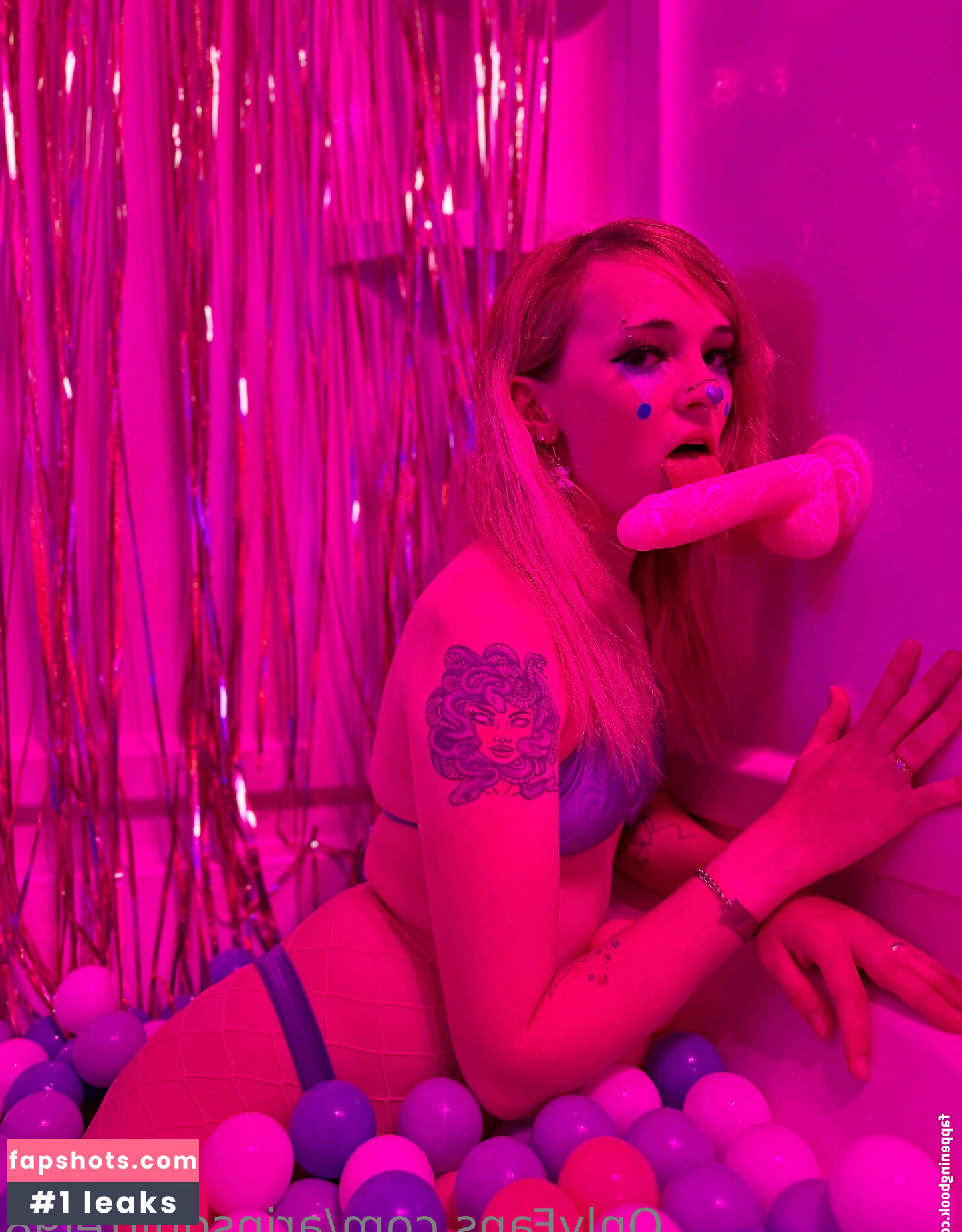 arinsquirrel98 gallery photo #36