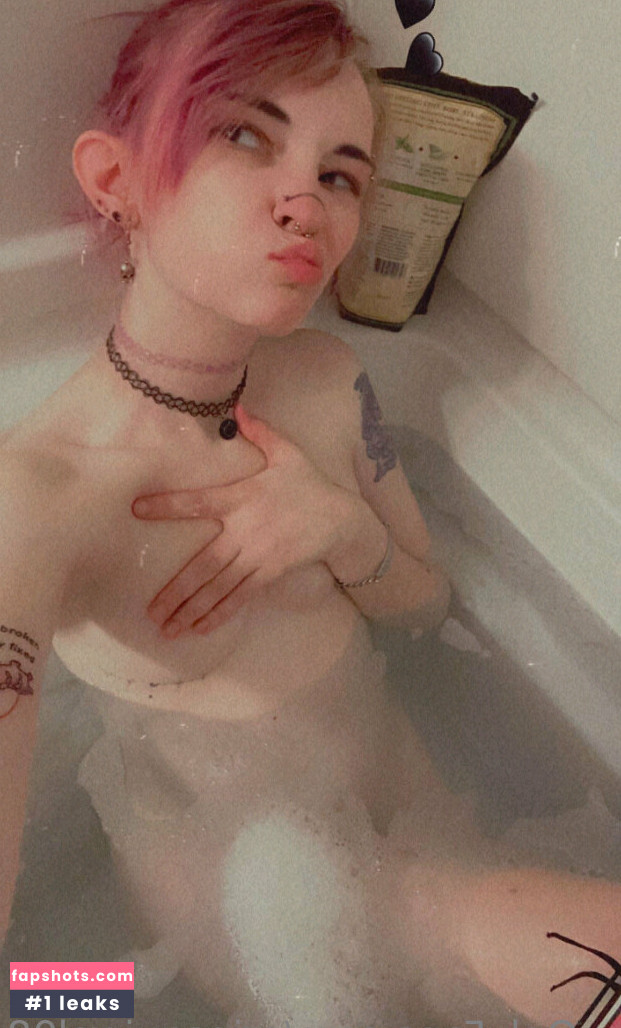 arinsquirrel98 gallery photo #60