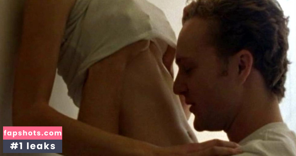 Arly Jover gallery photo #2