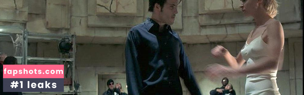 Arly Jover gallery photo #19