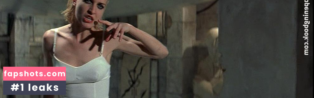 Arly Jover gallery photo #20