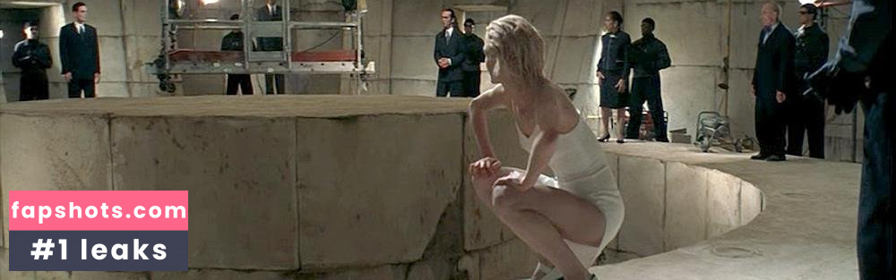 Arly Jover nude babe gallery