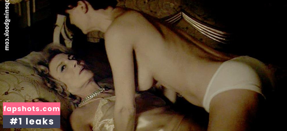 Arly Jover gallery photo #9