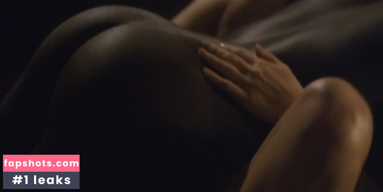 Arta Dobroshi gallery photo #7