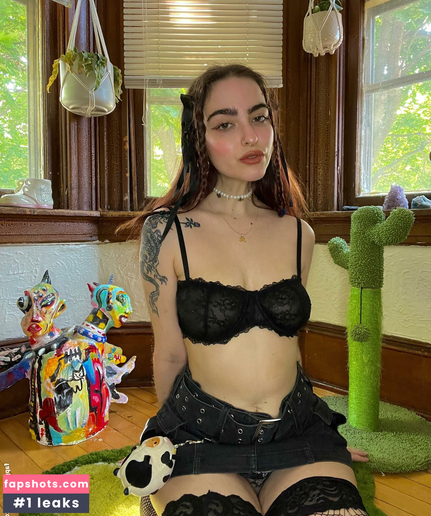 artbitch666 nude babe gallery