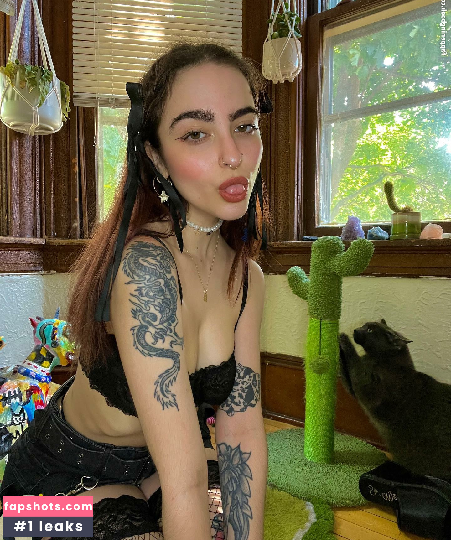 artbitch666 gallery photo #25