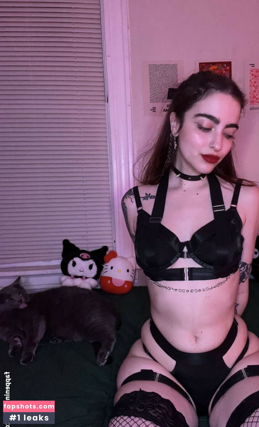 artbitch666 gallery photo #26