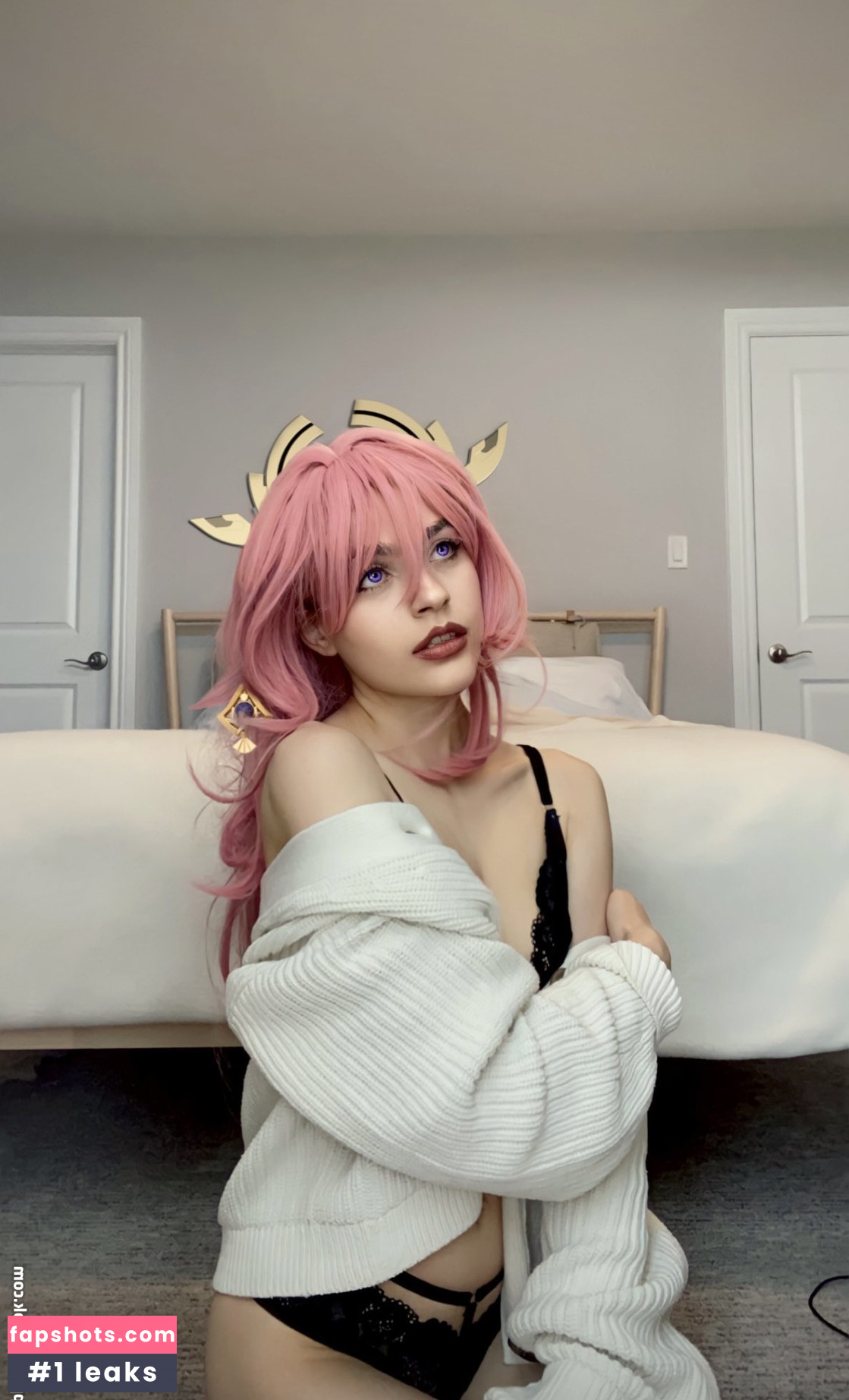 Artemis19 gallery photo #13