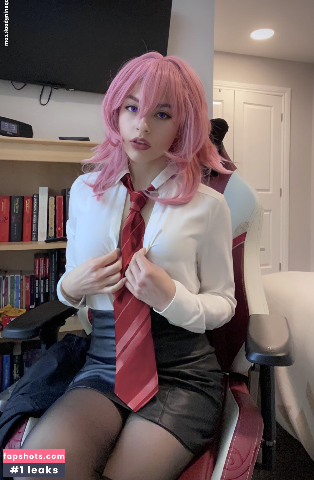 Artemis19 gallery photo #17