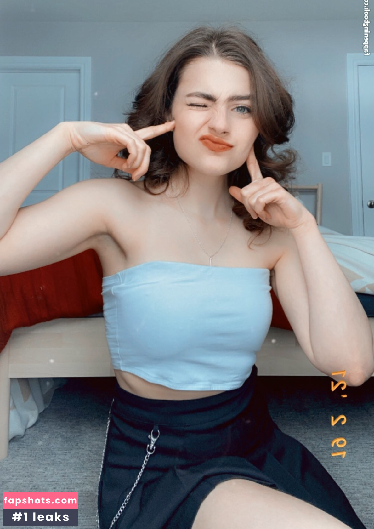 Artemis19 gallery photo #23