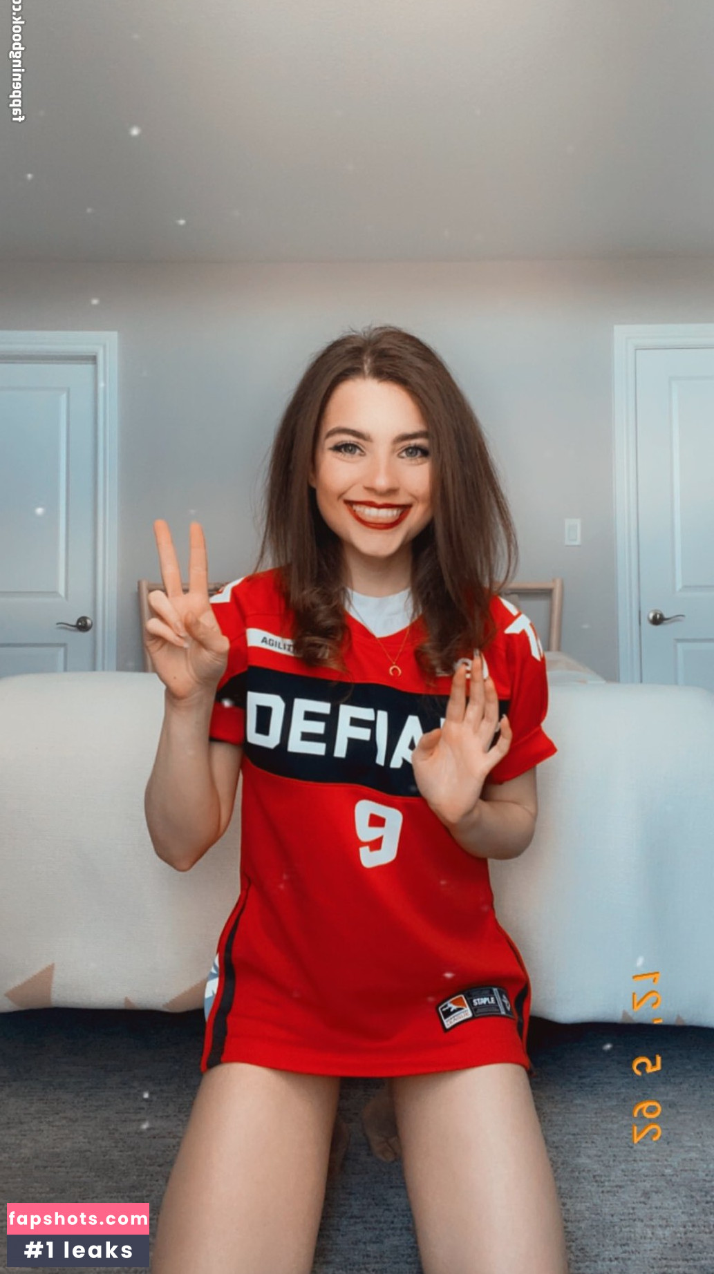 Artemis19 gallery photo #25