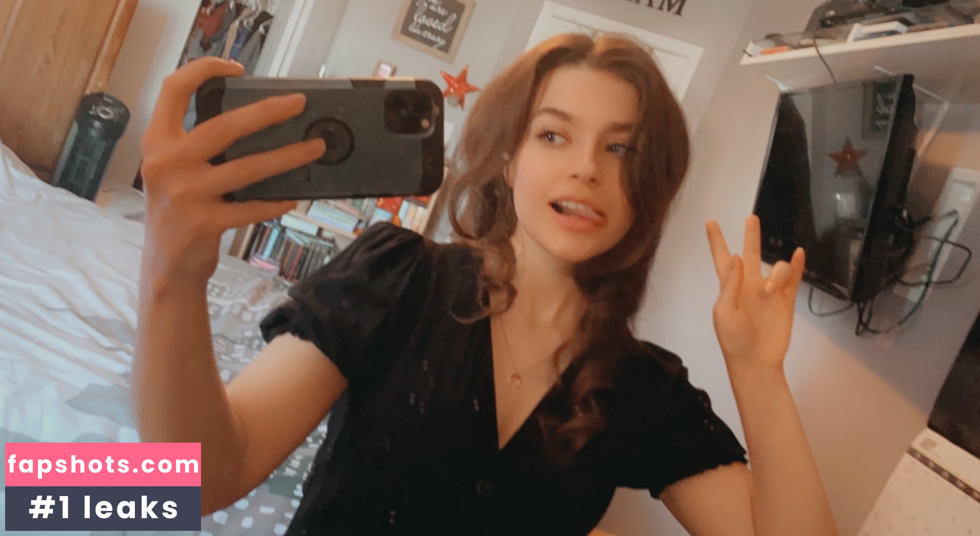 Artemis19 gallery photo #30