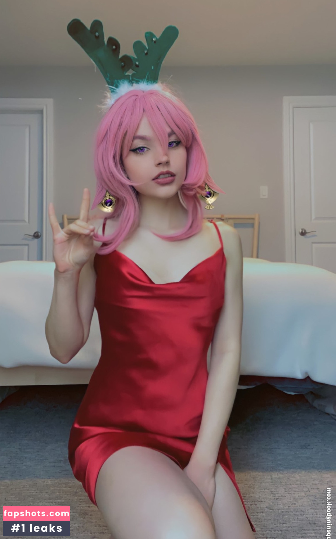 Artemis19 gallery photo #4