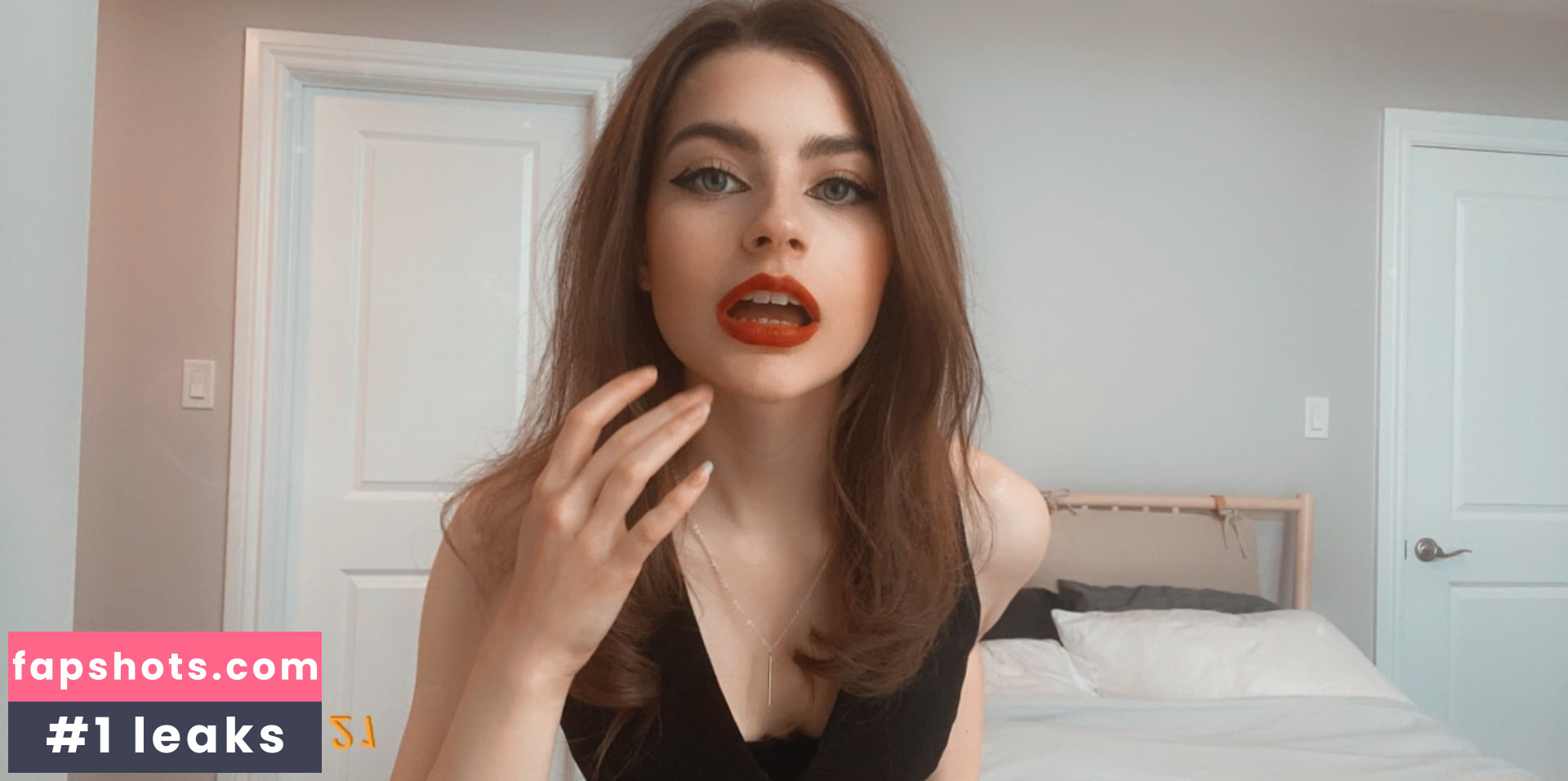 Artemis19 gallery photo #5