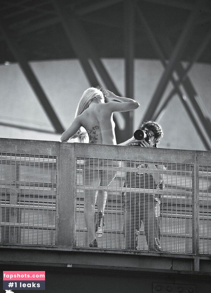 Aryane Steinkopf gallery photo #3