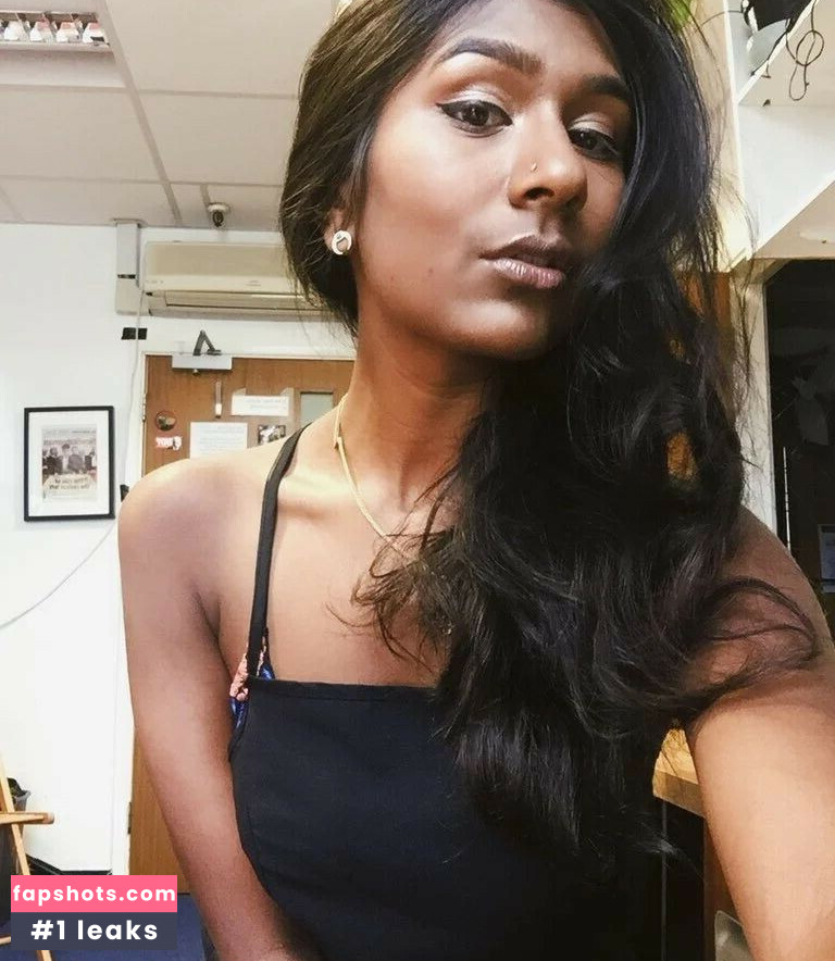 Ash Sarkar gallery photo #5