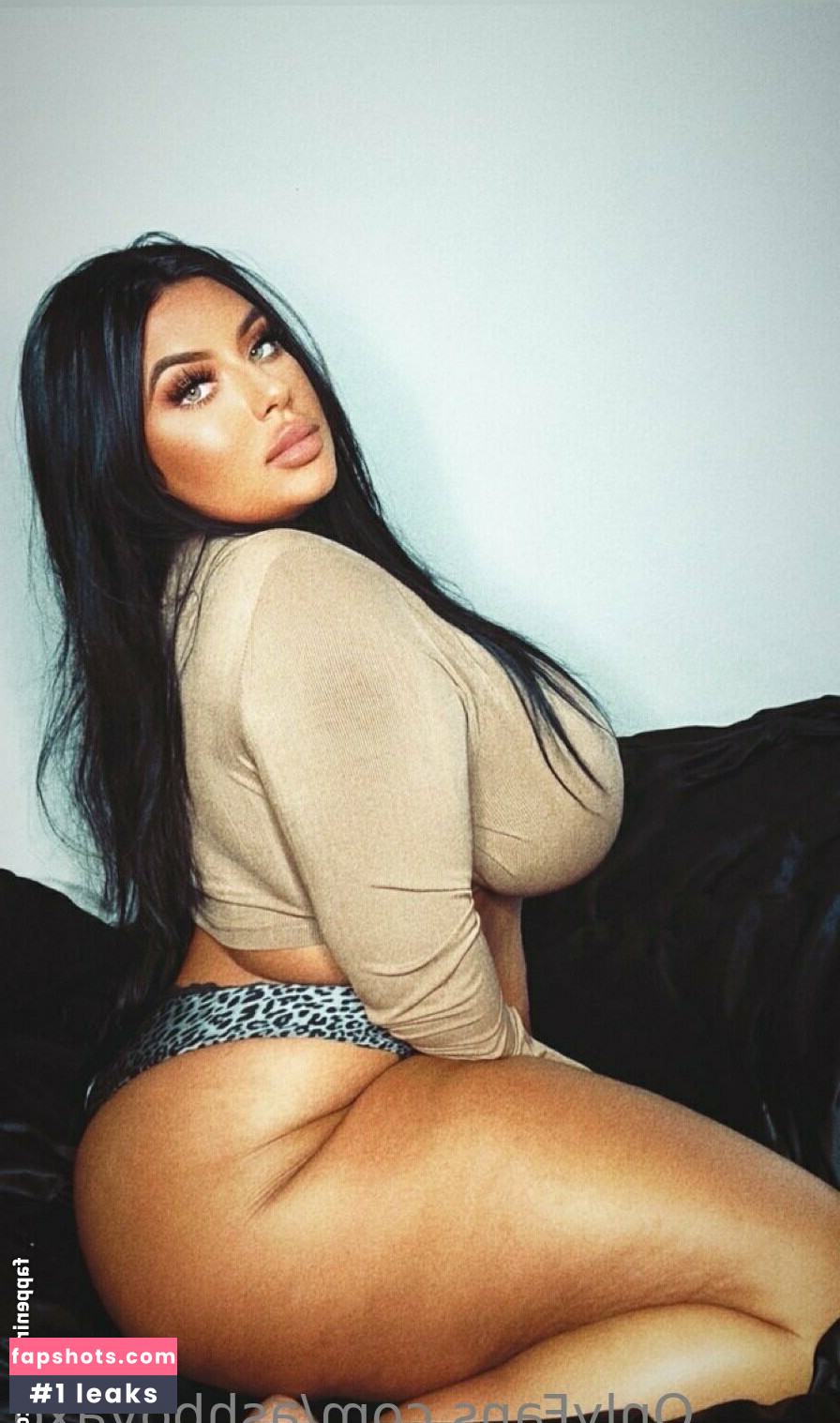 ashbovaxo gallery photo #13