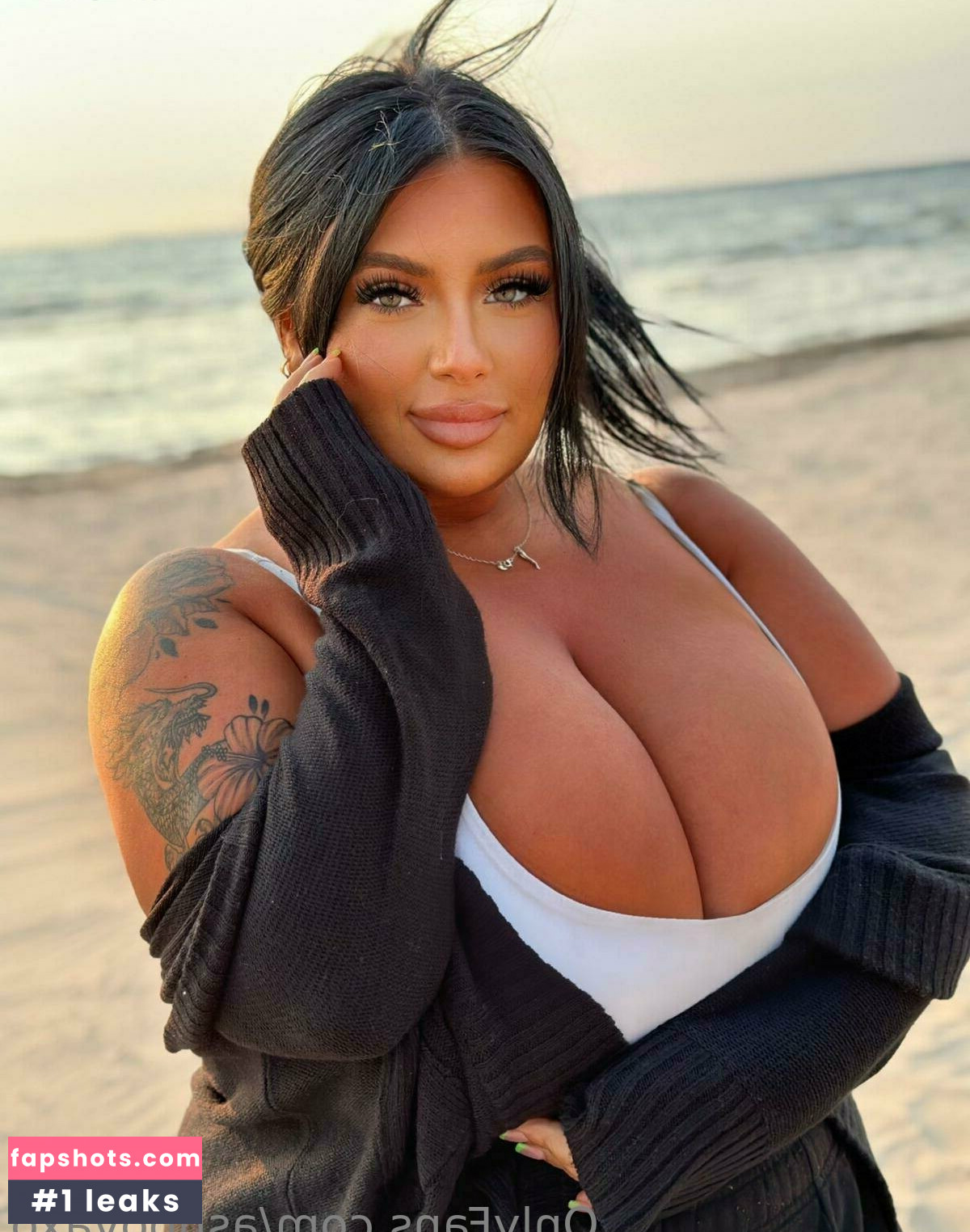 ashbovaxo gallery photo #3