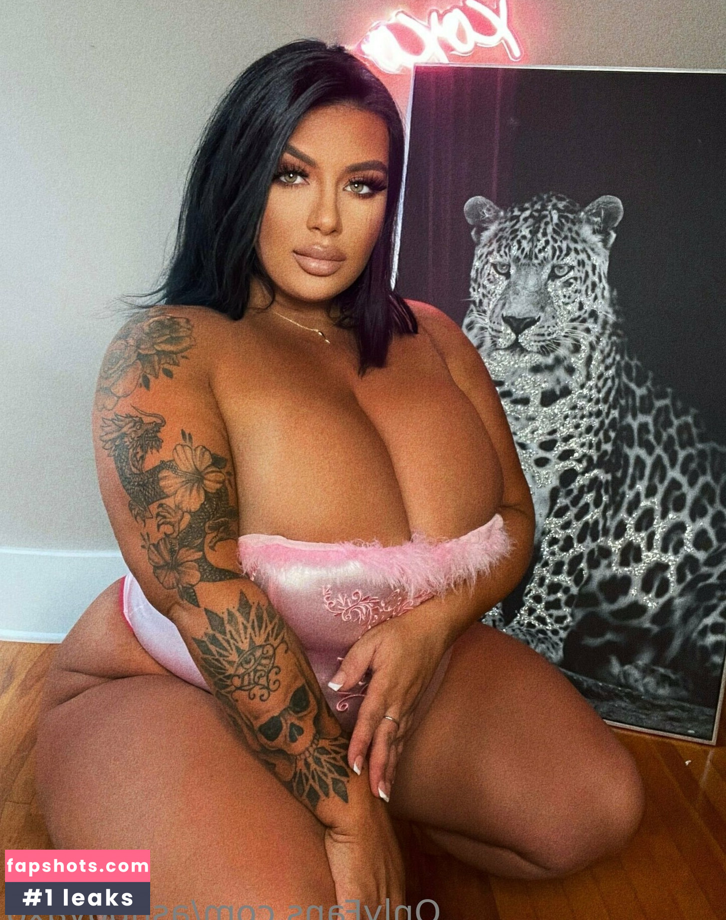 ashbovaxo gallery photo #29