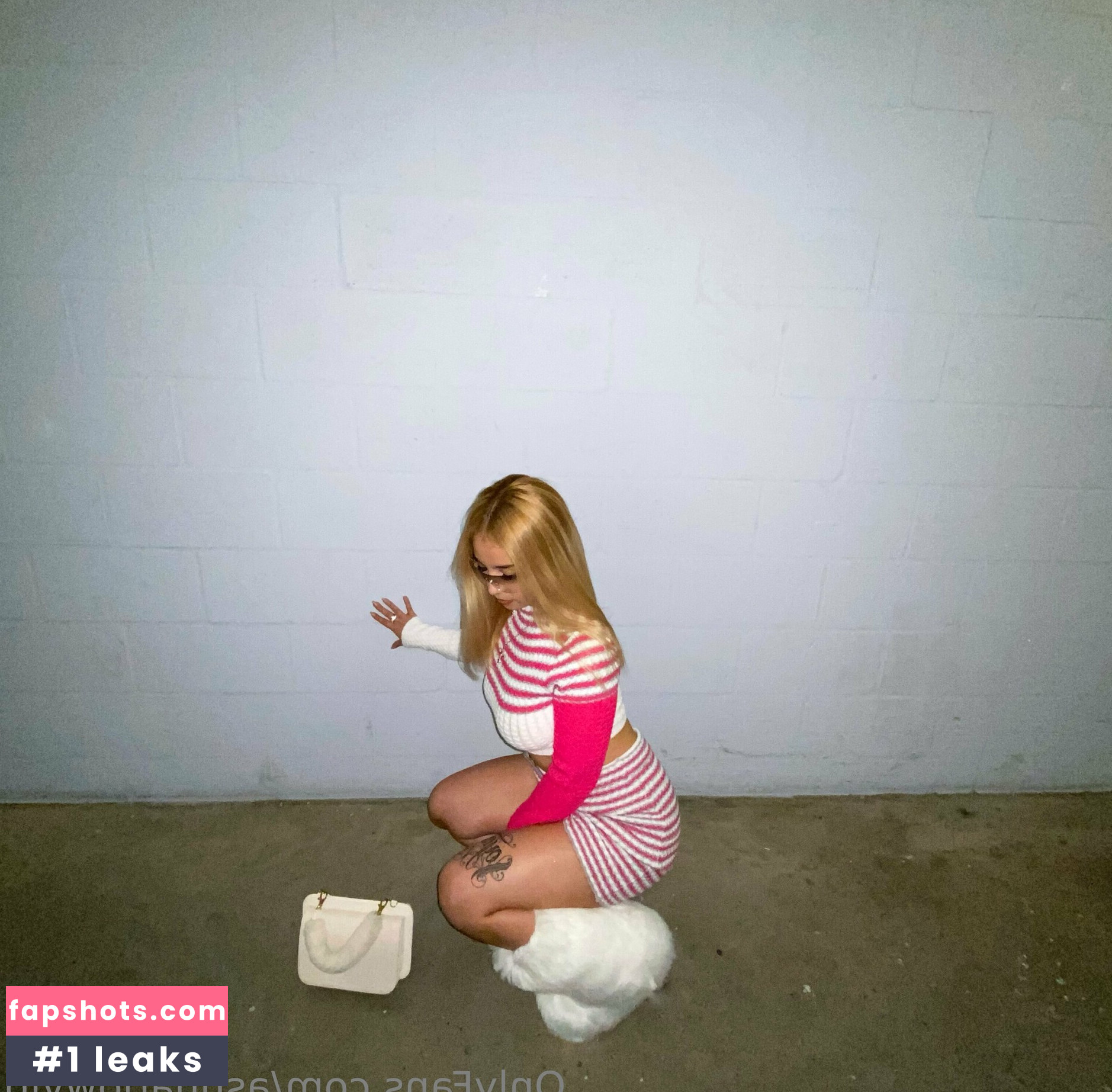 ashharlowvip gallery photo #3