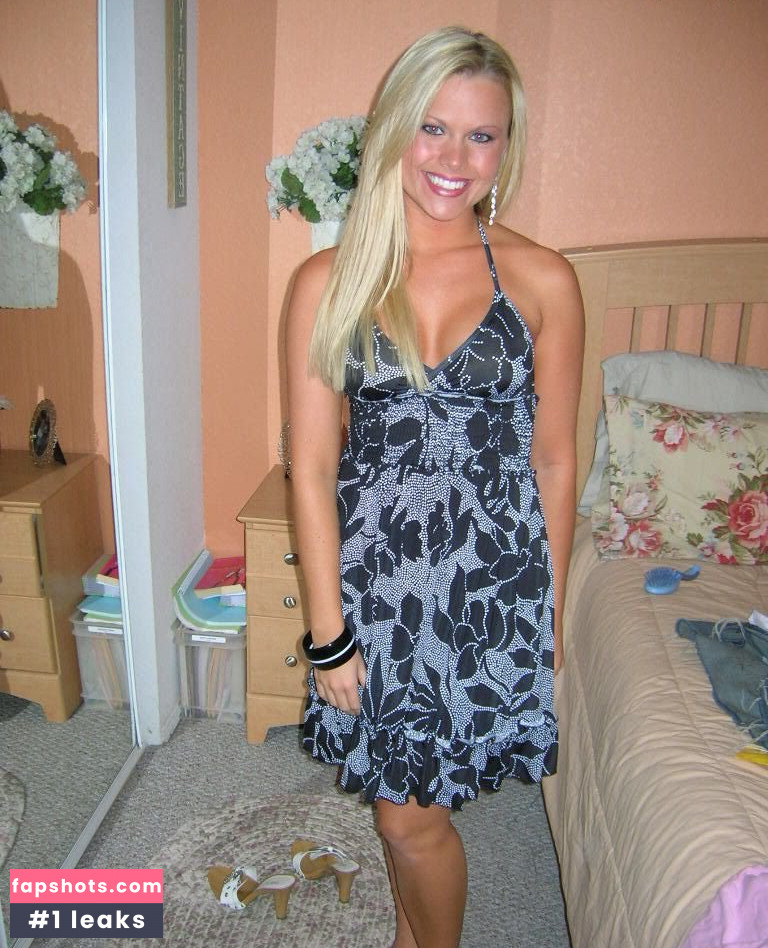 Ashlee Figg gallery photo #11