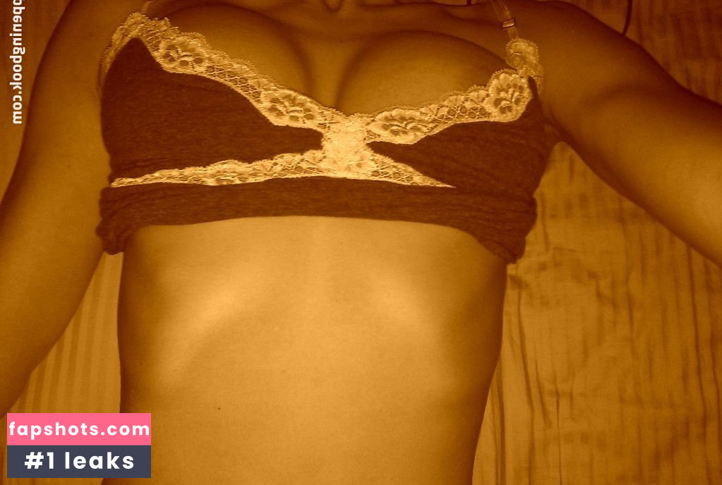 Ashlee Figg gallery photo #12