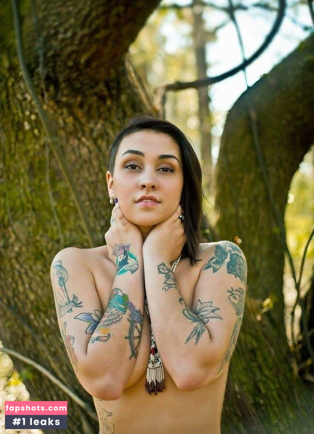 Ashlee Nova gallery photo #25