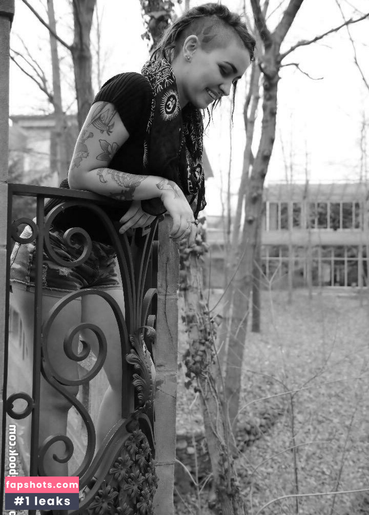 Ashlee Nova gallery photo #93