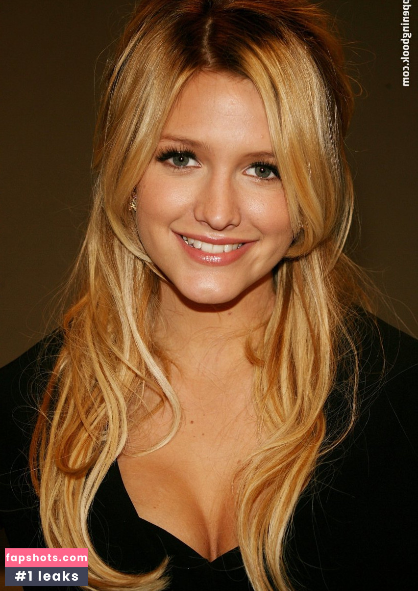 Ashlee Simpson gallery photo #118