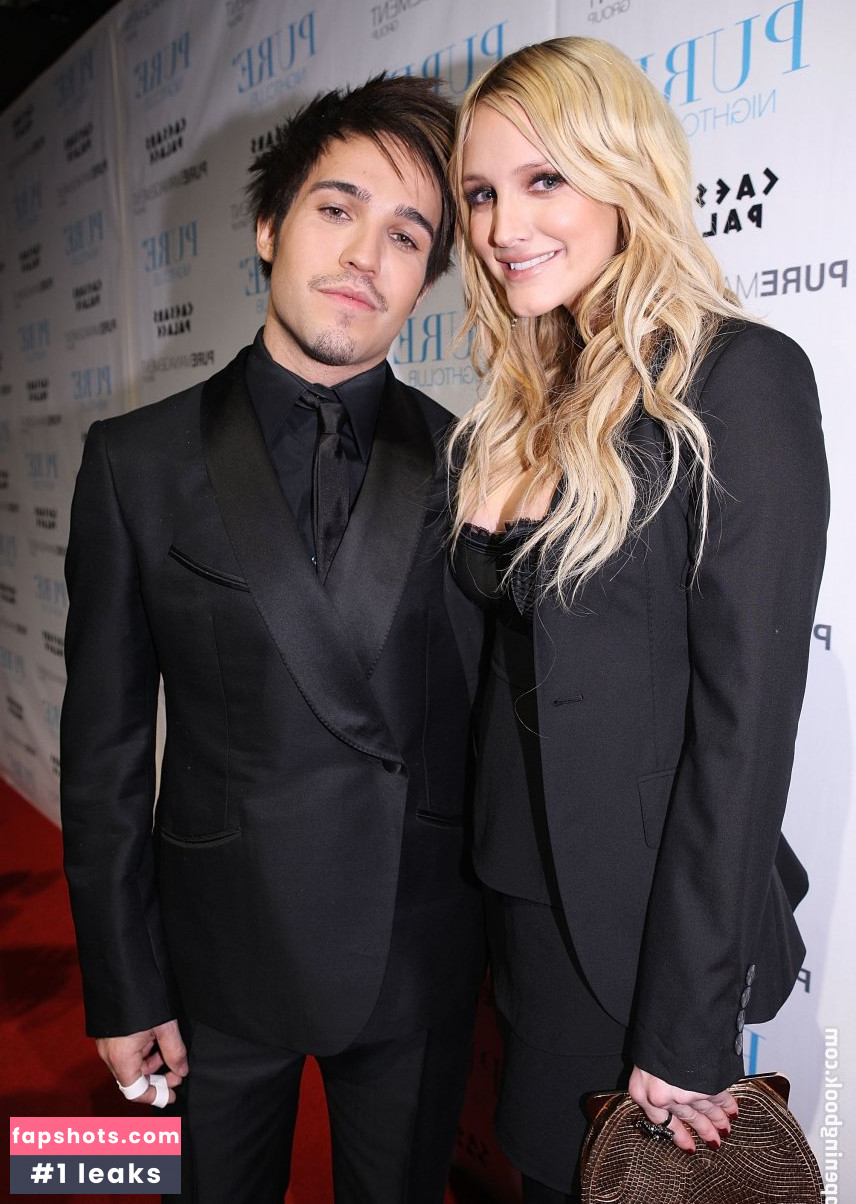 Ashlee Simpson gallery photo #6